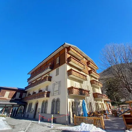Out Finish Stella Alpina Pragelato