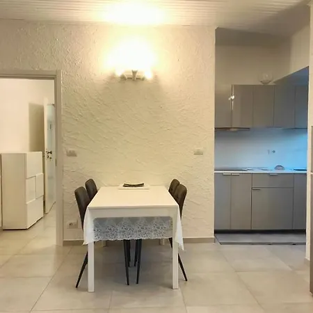 Out Finish Stella Alpina Apartment